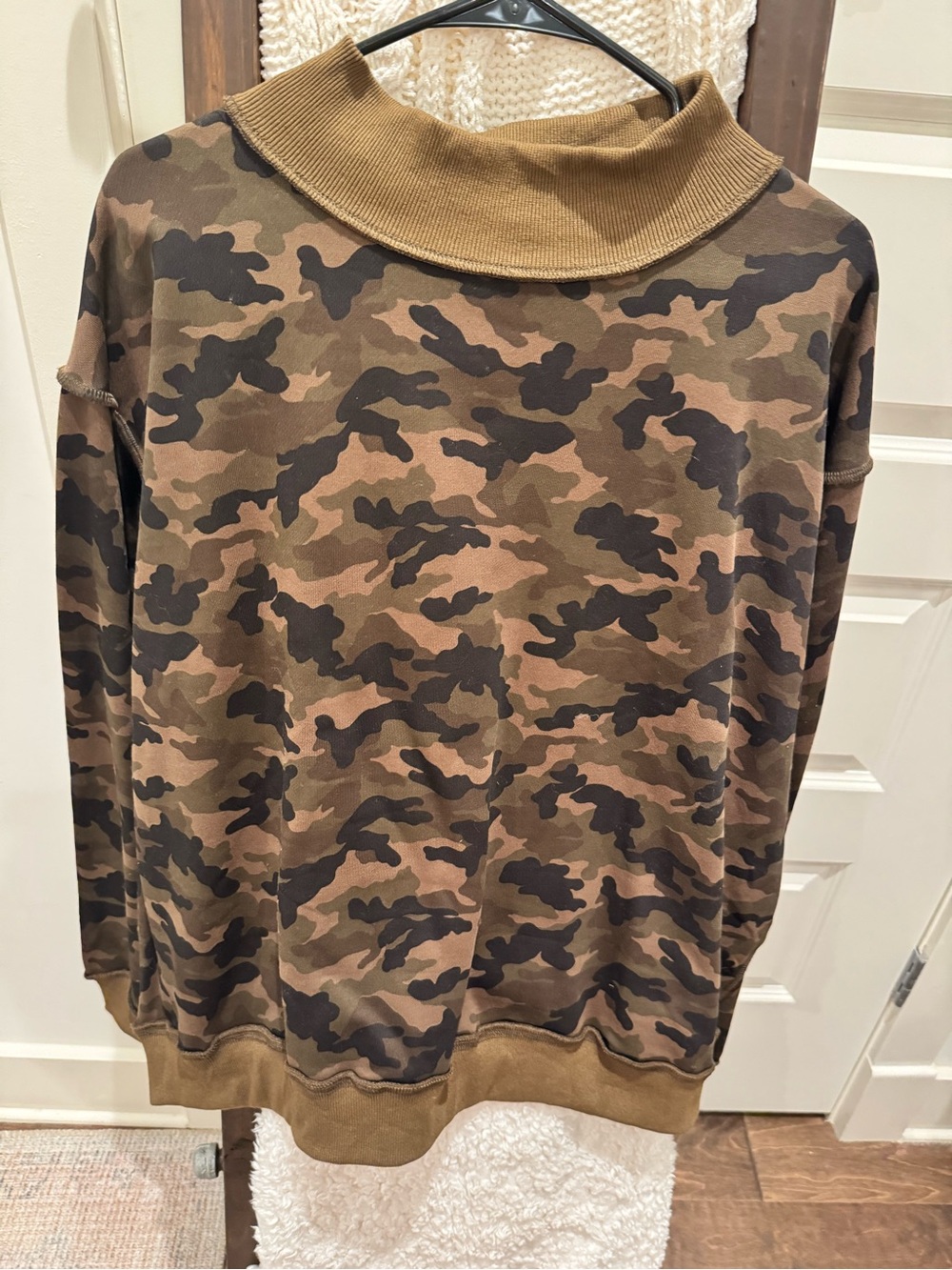 BUCKETLIST Women’s Camo Turtleneck Sweater - Brown, Tan, Black